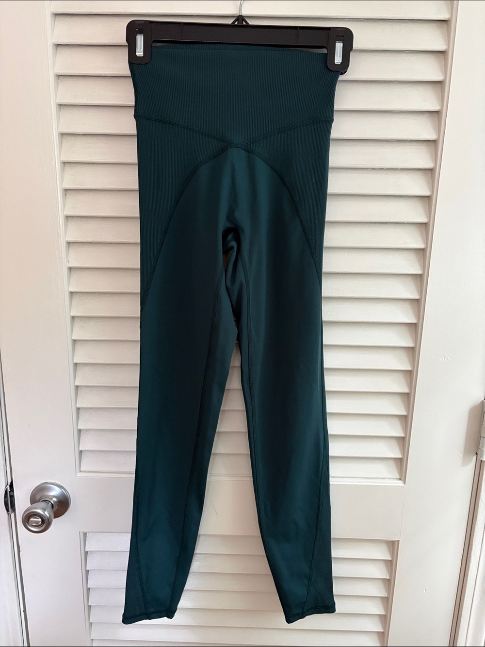 Offline by aerie High-Rise, Ribbed Waist Teal Leggings 7/8 length, size S